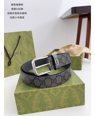 GUCCI BELT WITH INTERLOCKING G DETAIL