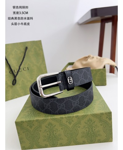 GUCCI BELT WITH INTERLOCKING G DETAIL