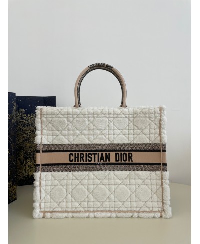 CHRISTIAN DIOR LARGE DIOR BOOK TOTE