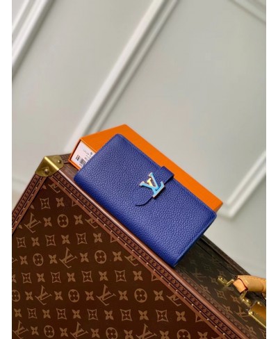 LOUIS VUITTON LV Vertical Wallet