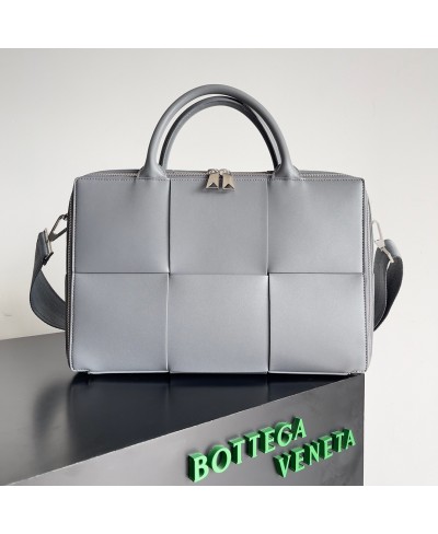 BOTTEGA VENETA Arco Briefcase