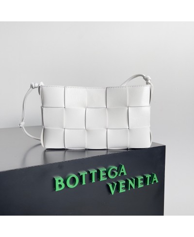 BOTTEGA VENETA Cassette Pouch On Strap