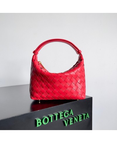 BOTTEGA VENETA Mini Wallace Shoulder Bag