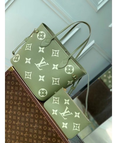 LOUIS VUITTON Neverfull MM