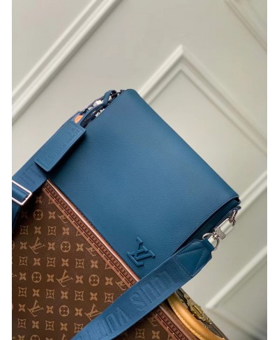 Borsa messenger Takeoff LOUIS VUITTON