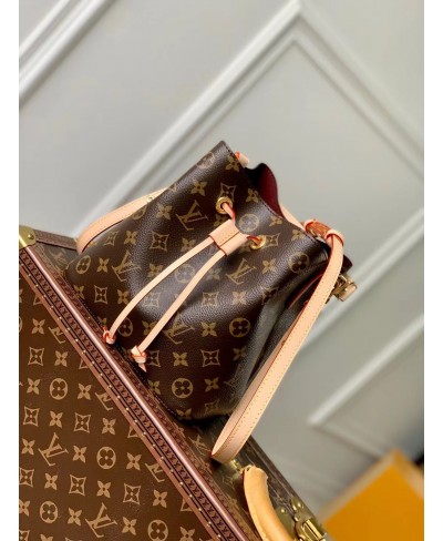 LOUIS VUITTON Néonoé BB