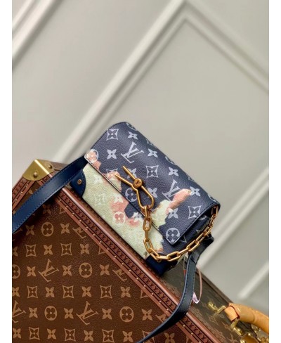 LOUIS VUITTON Steamer Wearable Wallet