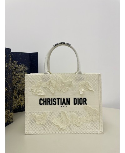 CHRISTIAN DIOR MEDIUM Dior Book Tote