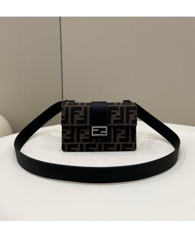 FENDI Pouch Baguette