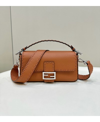 FENDI Baguette