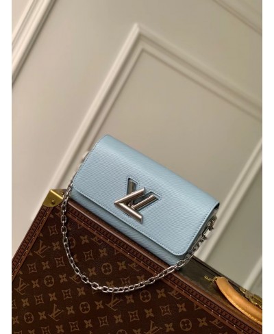 LOUIS VUITTON Twist West