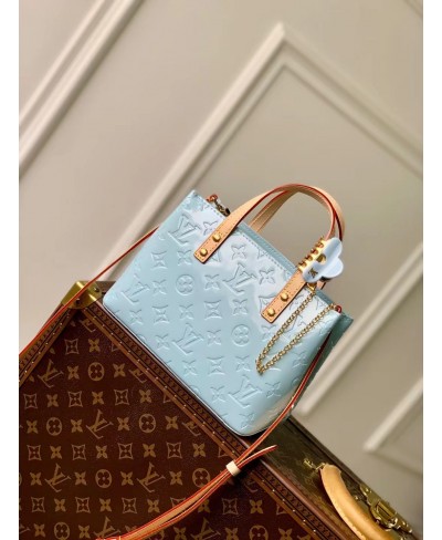 LOUIS VUITTON Reade PM