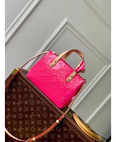 LOUIS VUITTON Reade PM