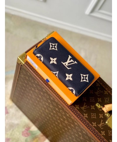 LOUIS VUITTON Clémence Wallet