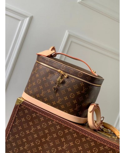 Beauty case Nice LOUIS VUITTON