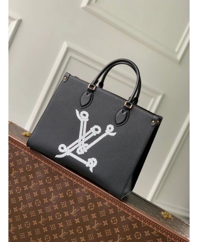 LOUIS VUITTON OnTheGo MM