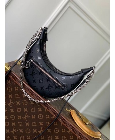 LOUIS VUITTON Loop