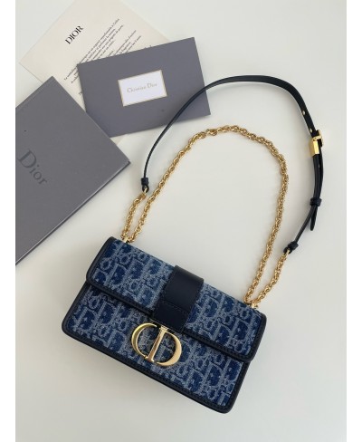 CHRISTIAN DIOR 30 Montaigne East-West Bag with Chain