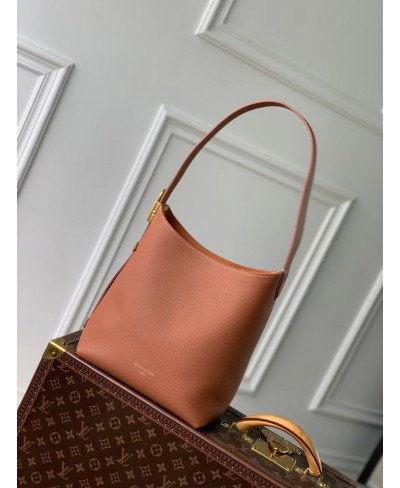 LOUIS VUITTON Low Key Hobo PM