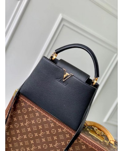 Borsa Capucines MM LOUIS VUITTON