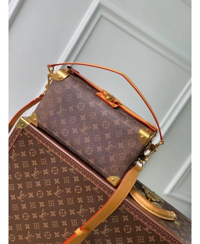 LOUIS VUITTON Soul Trunk East West