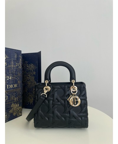 CHRISTIAN DIOR Medium Lady Dior Bag