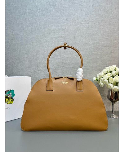 PRADA Large leather tote bag with zipper closure