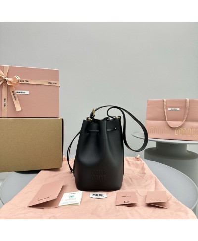 MIU MIU Leather bucket bag