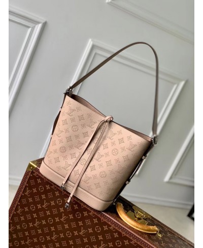 LOUIS VUITTON Flore