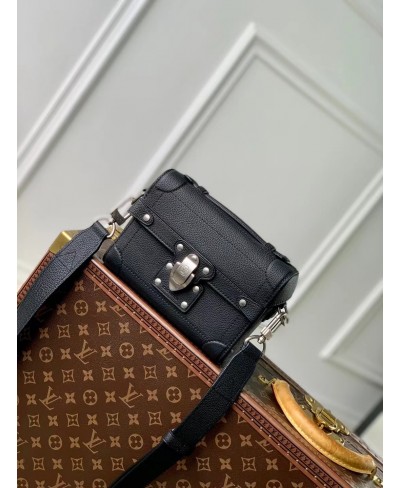 LOUIS VUITTON Soul Trunk