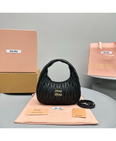 Borsa hobo Wander in nappa matelassé MIU MIU