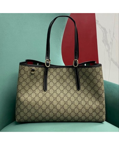 Borsa shopping GG Emblem misura media GUCCI