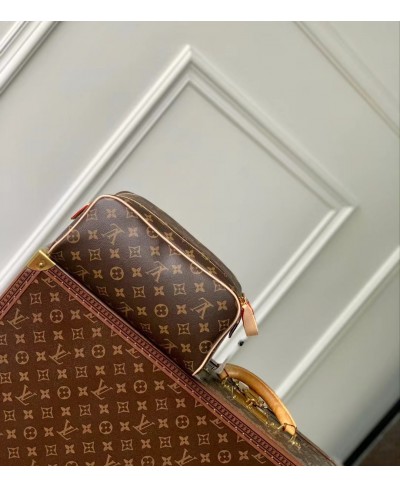 Trousse toilette Dopp Kit LOUIS VUITTON