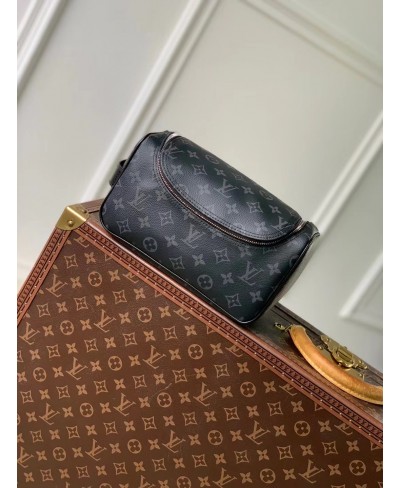 Pochette Toiletry LOUIS VUITTON