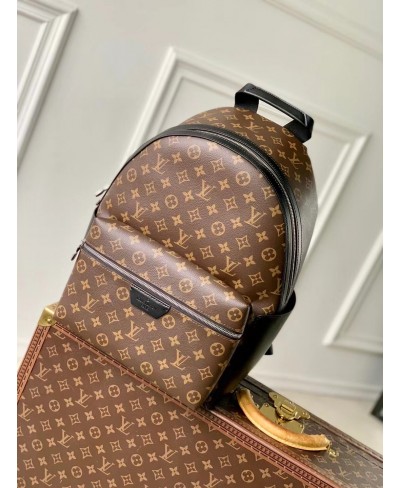 LOUIS VUITTON Discovery Backpack PM