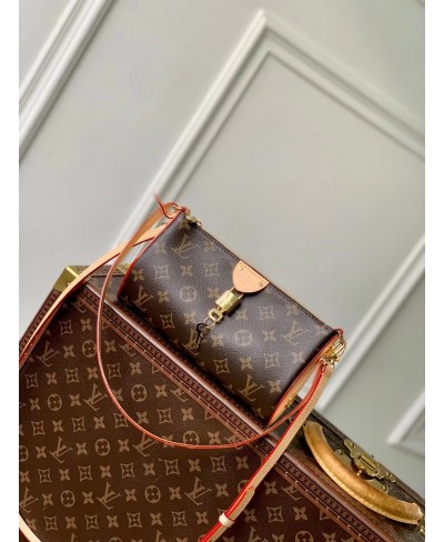 LOUIS VUITTON Pochette Tirette