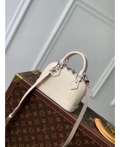 LOUIS VUITTON Alma Nano