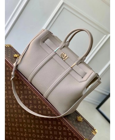 LOUIS VUITTON Georges Tote MM