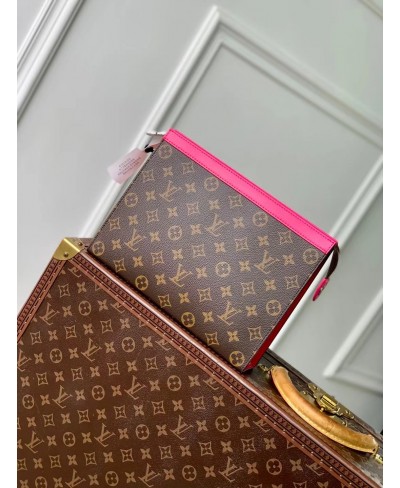 Pochette Voyage MM LOUIS VUITTON