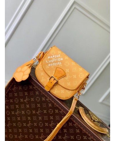 LOUIS VUITTON Montsouris Messenger