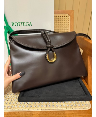 BOTTEGA VENETA Liberta