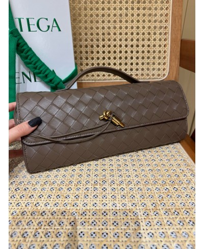 Andiamo Clutch BOTTEGA VENETA