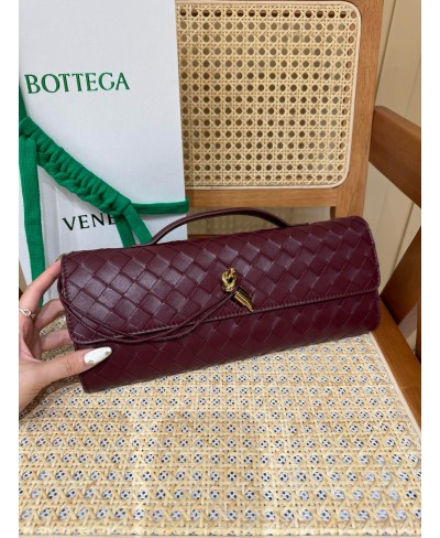 Andiamo Clutch BOTTEGA VENETA