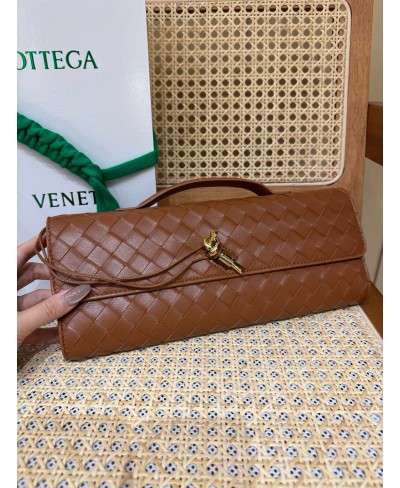 Andiamo Clutch BOTTEGA VENETA