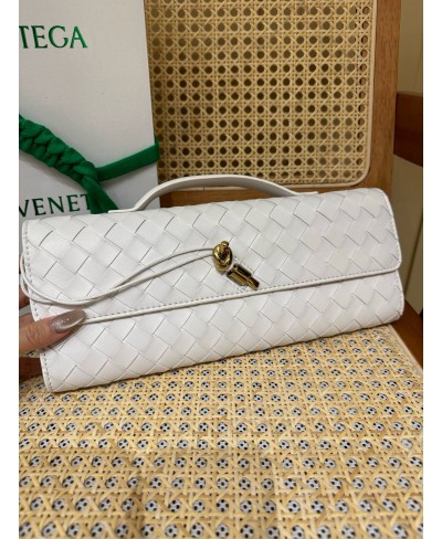 BOTTEGA VENETA Andiamo Clutch