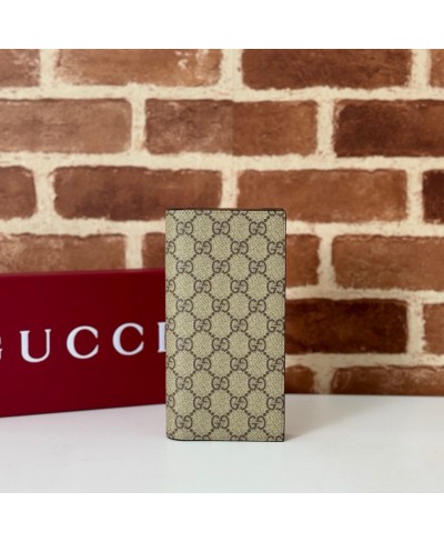 GUCCI GG Emblem long wallet