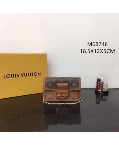 LOUIS VUITTON DAUPHINE CHAIN WALLET