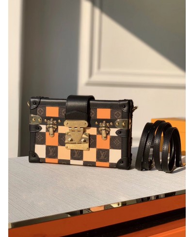 LOUIS VUITTON PETITE MALLE