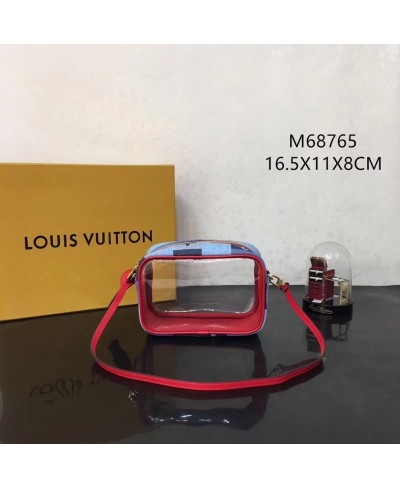 LOUIS VUITTON BEACH POUCH