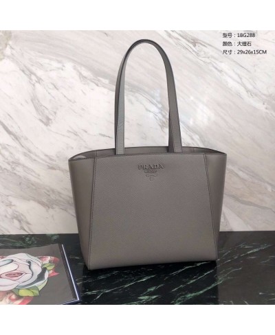 PRADA SHOPPING BAG IN SAFFIANO